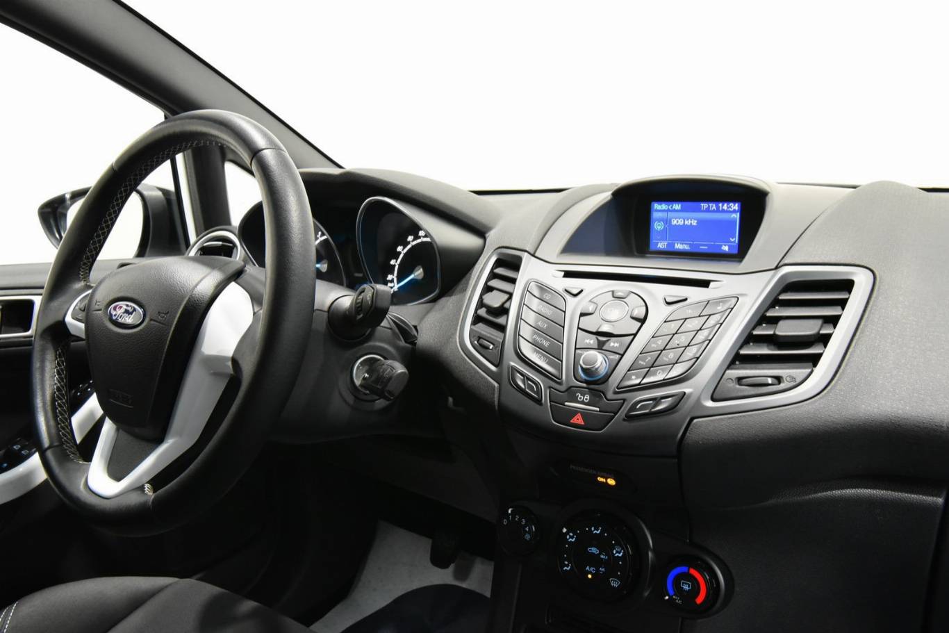 FORD Fiesta 28