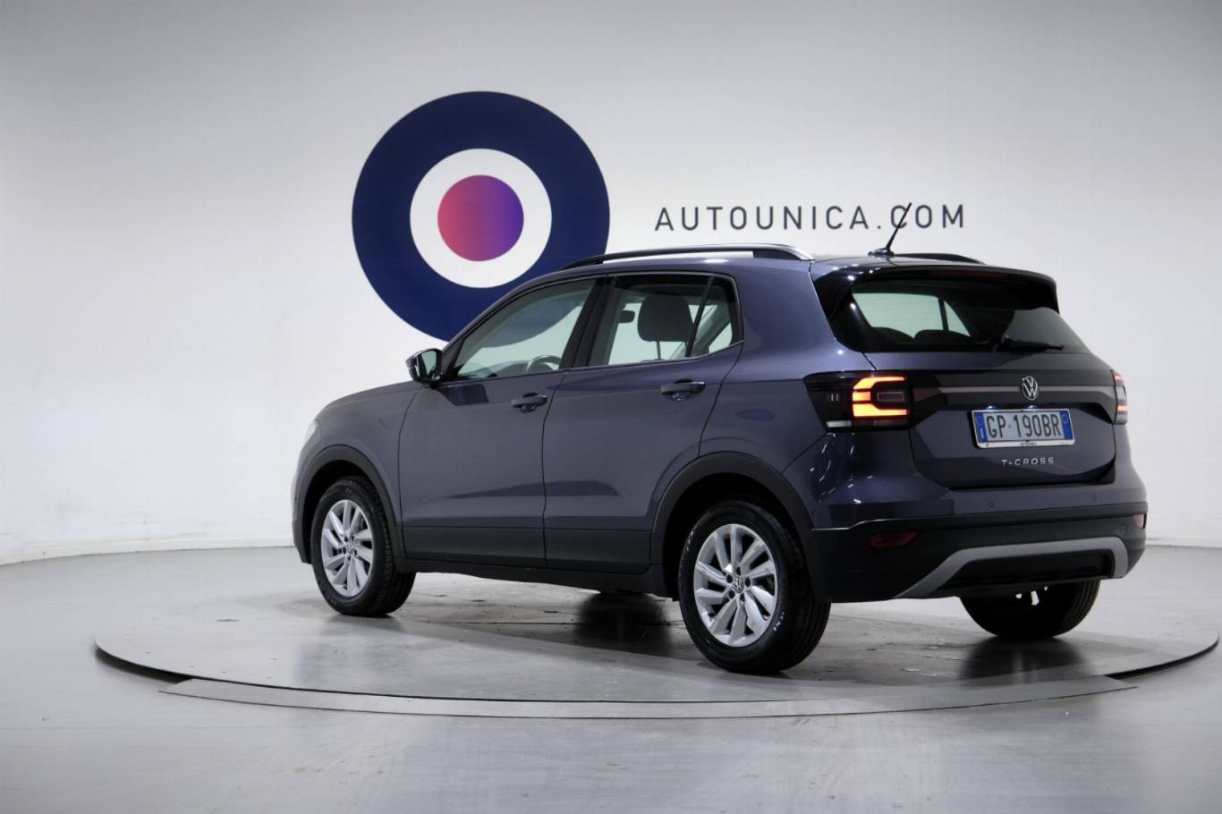 VOLKSWAGEN T-Cross 17
