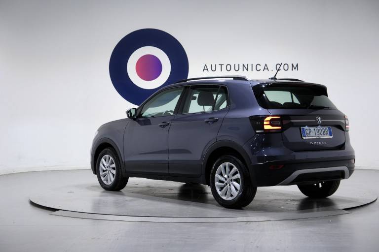 VOLKSWAGEN T-Cross 17
