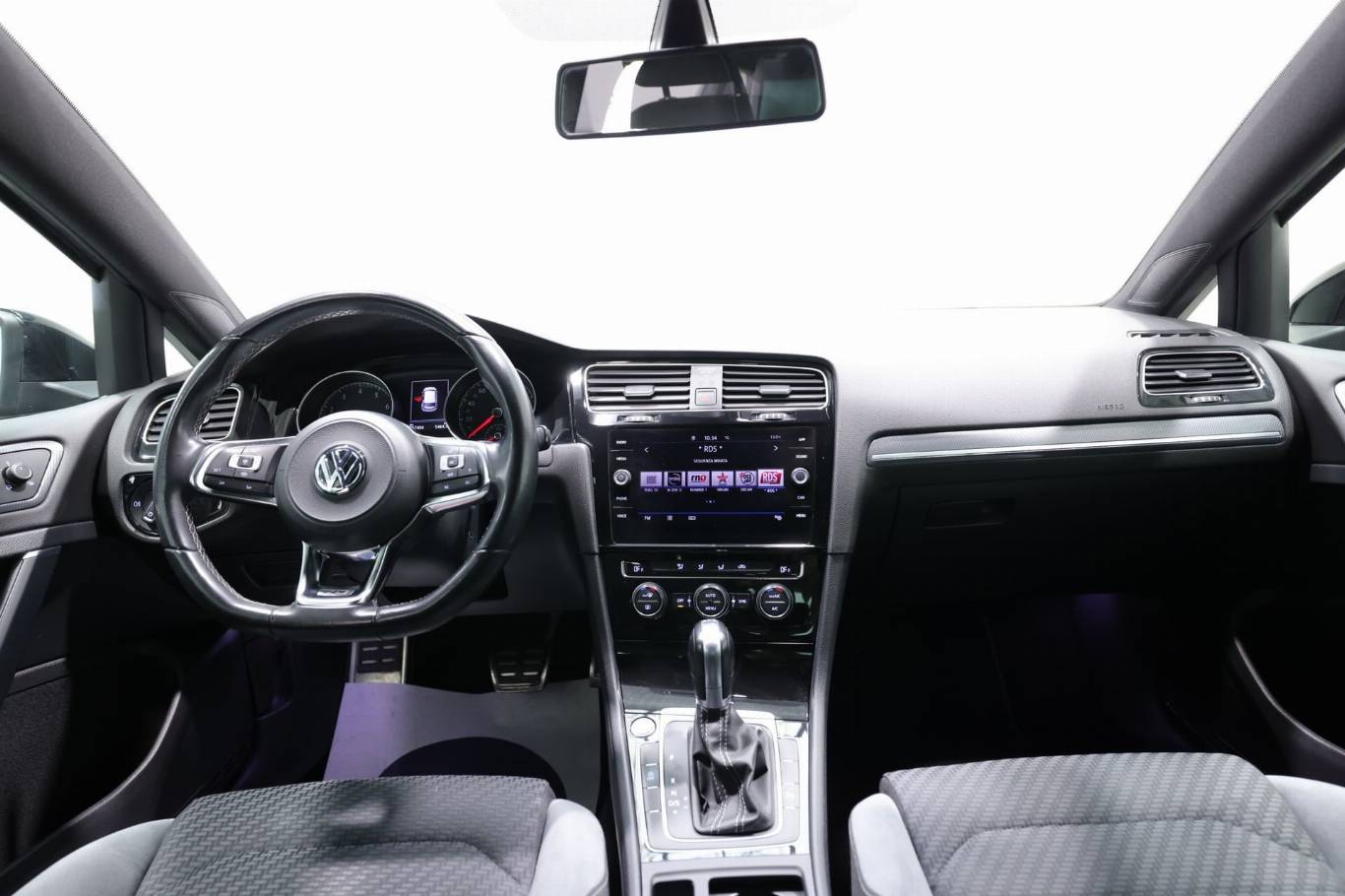 VOLKSWAGEN Golf 10