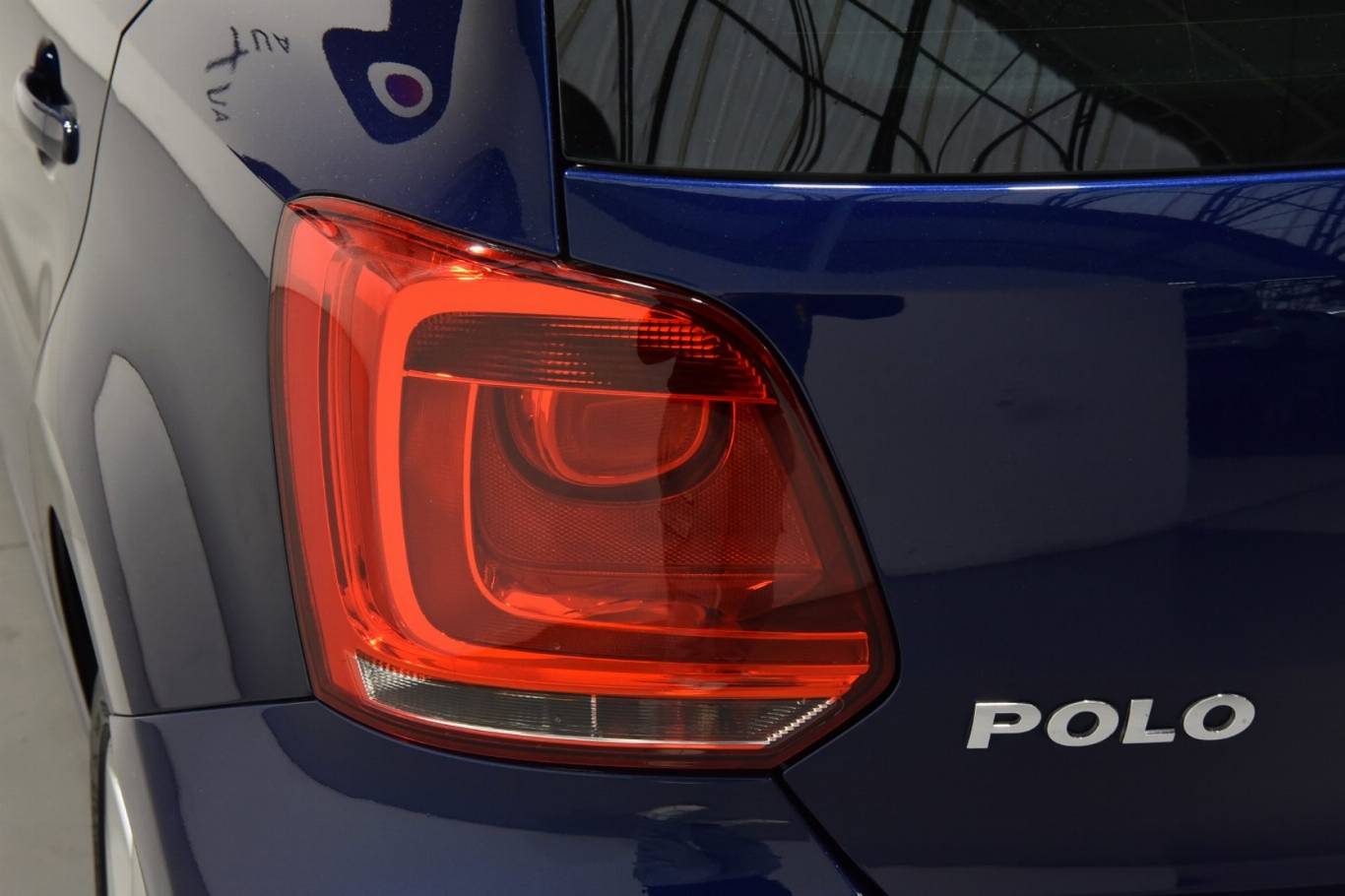 VOLKSWAGEN Polo 30