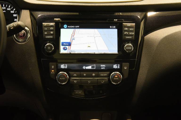 NISSAN Qashqai 11
