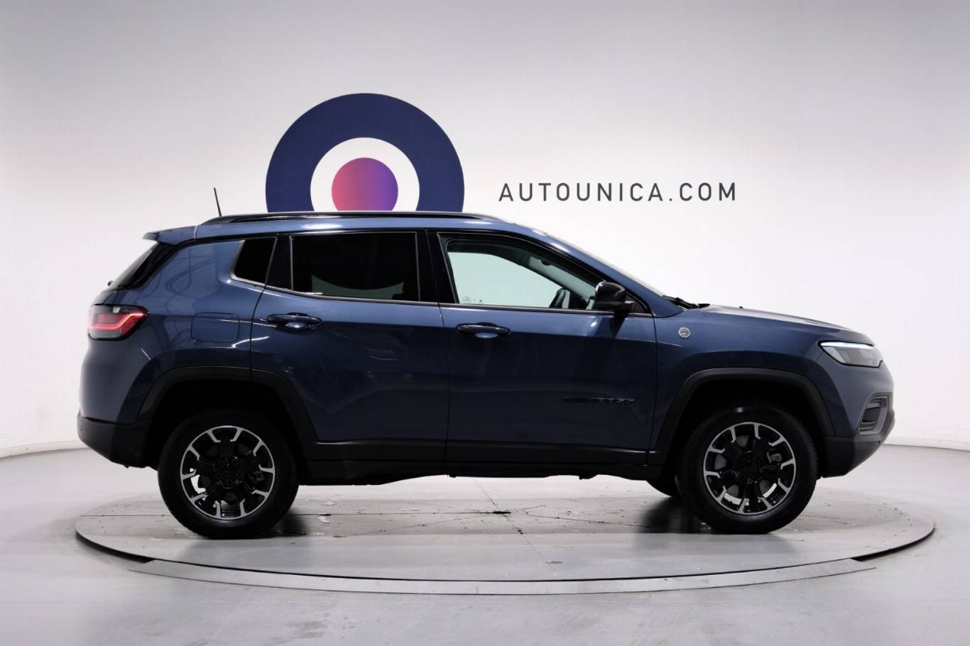 JEEP Compass 4