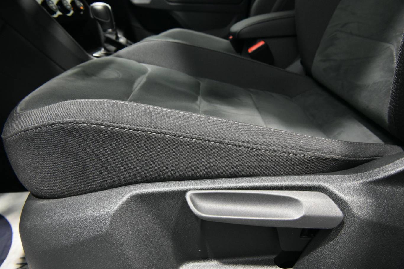 VOLKSWAGEN Tiguan 35