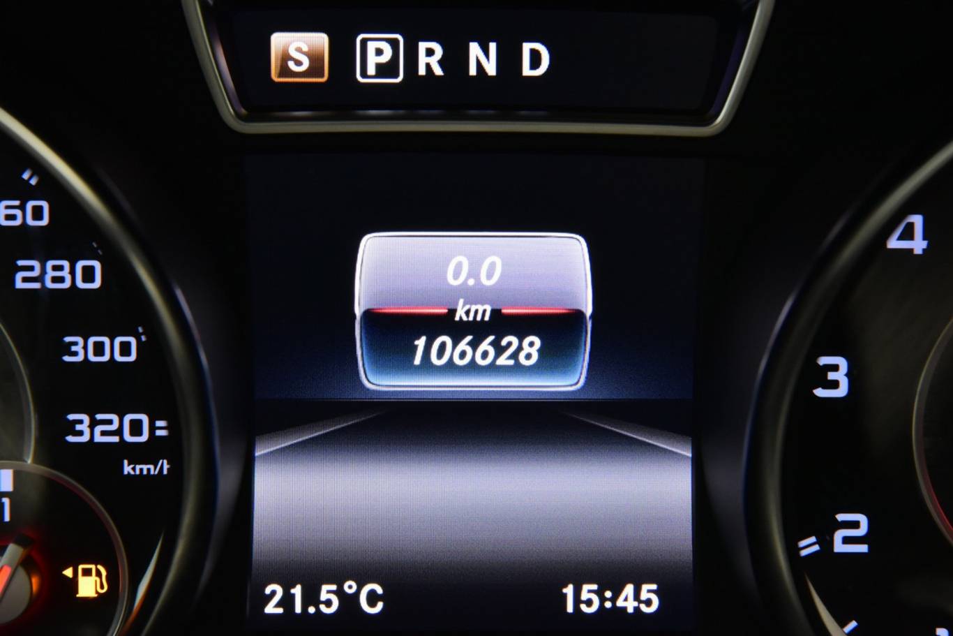 MERCEDES-BENZ CLA 45 AMG 23