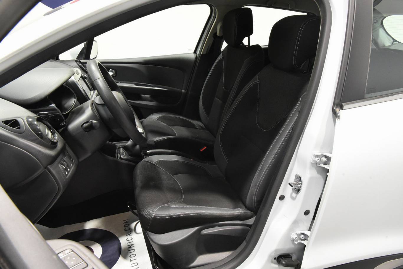 RENAULT Clio 4