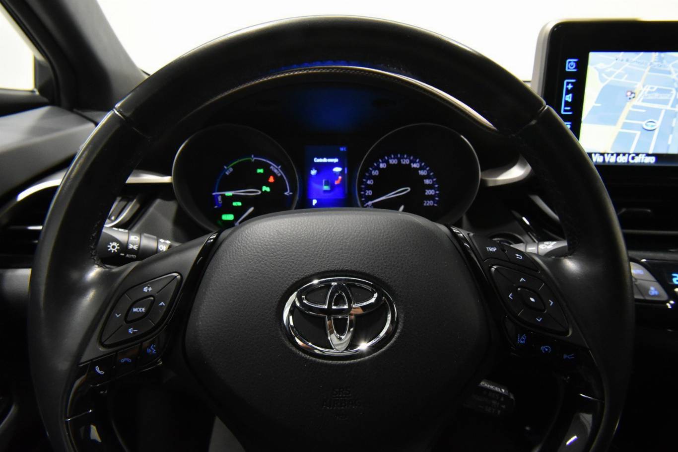 TOYOTA C-HR 31