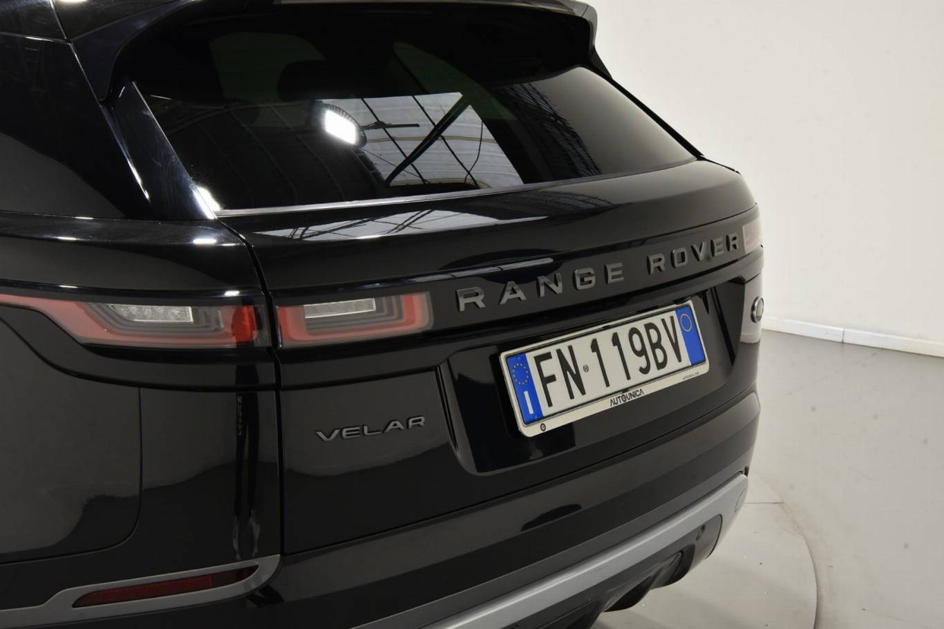 LAND ROVER Range Rover Velar 51