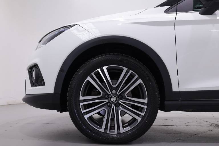 SEAT Arona 16
