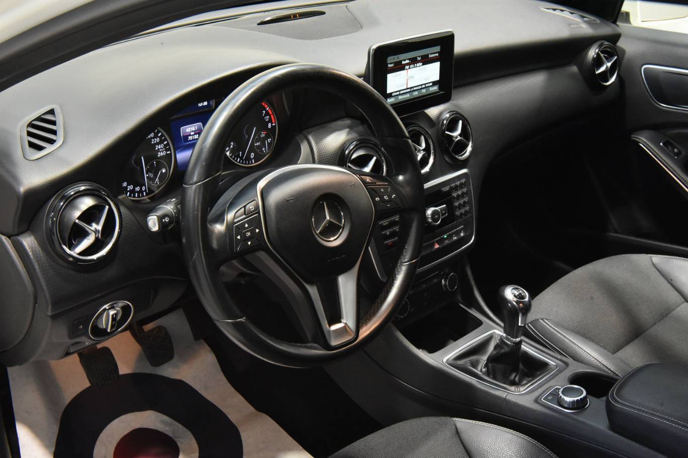 MERCEDES-BENZ A 180 3