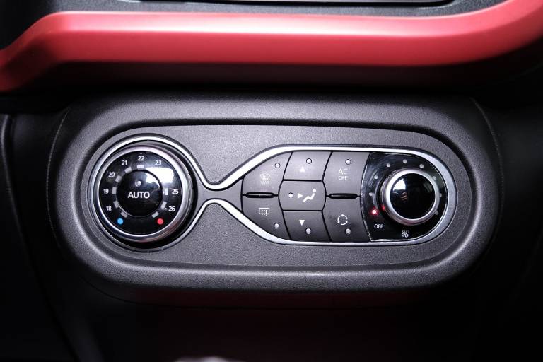 RENAULT Twingo 26