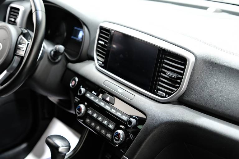 KIA Sportage 51