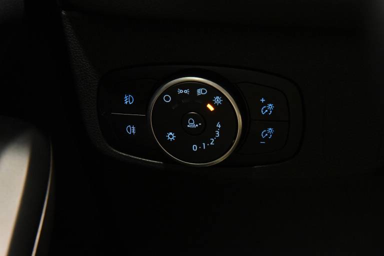 FORD Focus 37