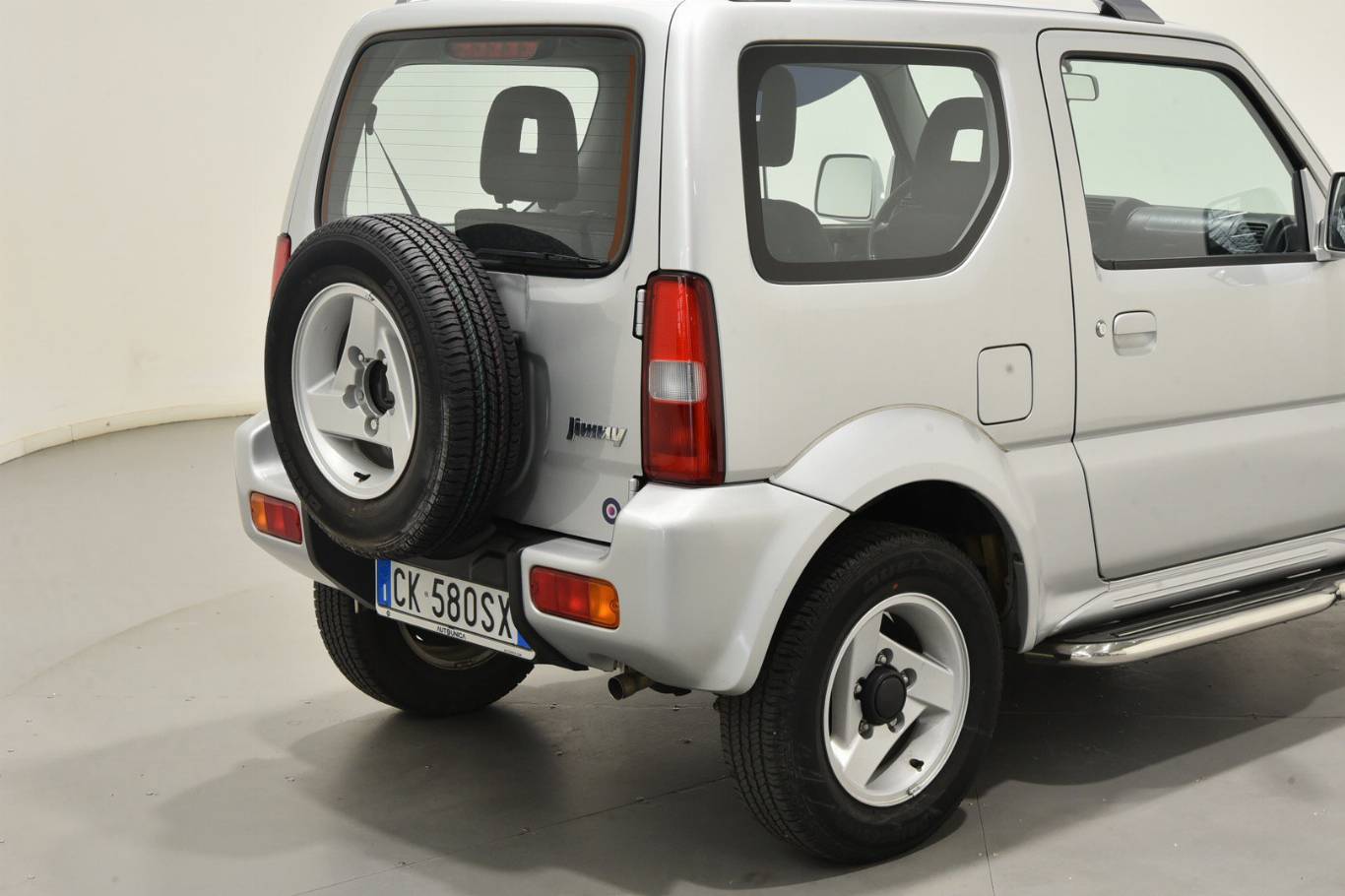 SUZUKI Jimny 18