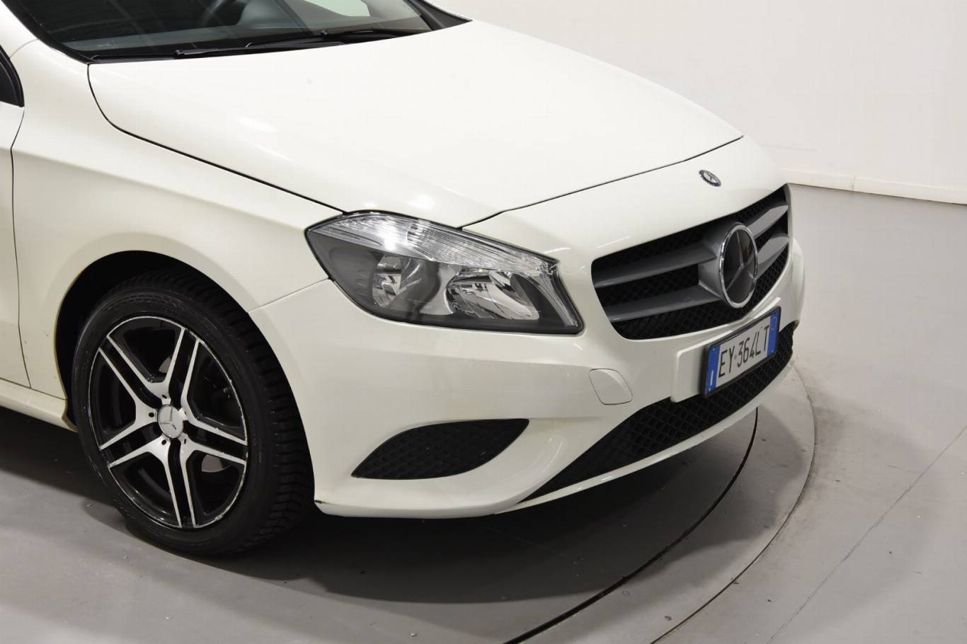 MERCEDES-BENZ A 180 18