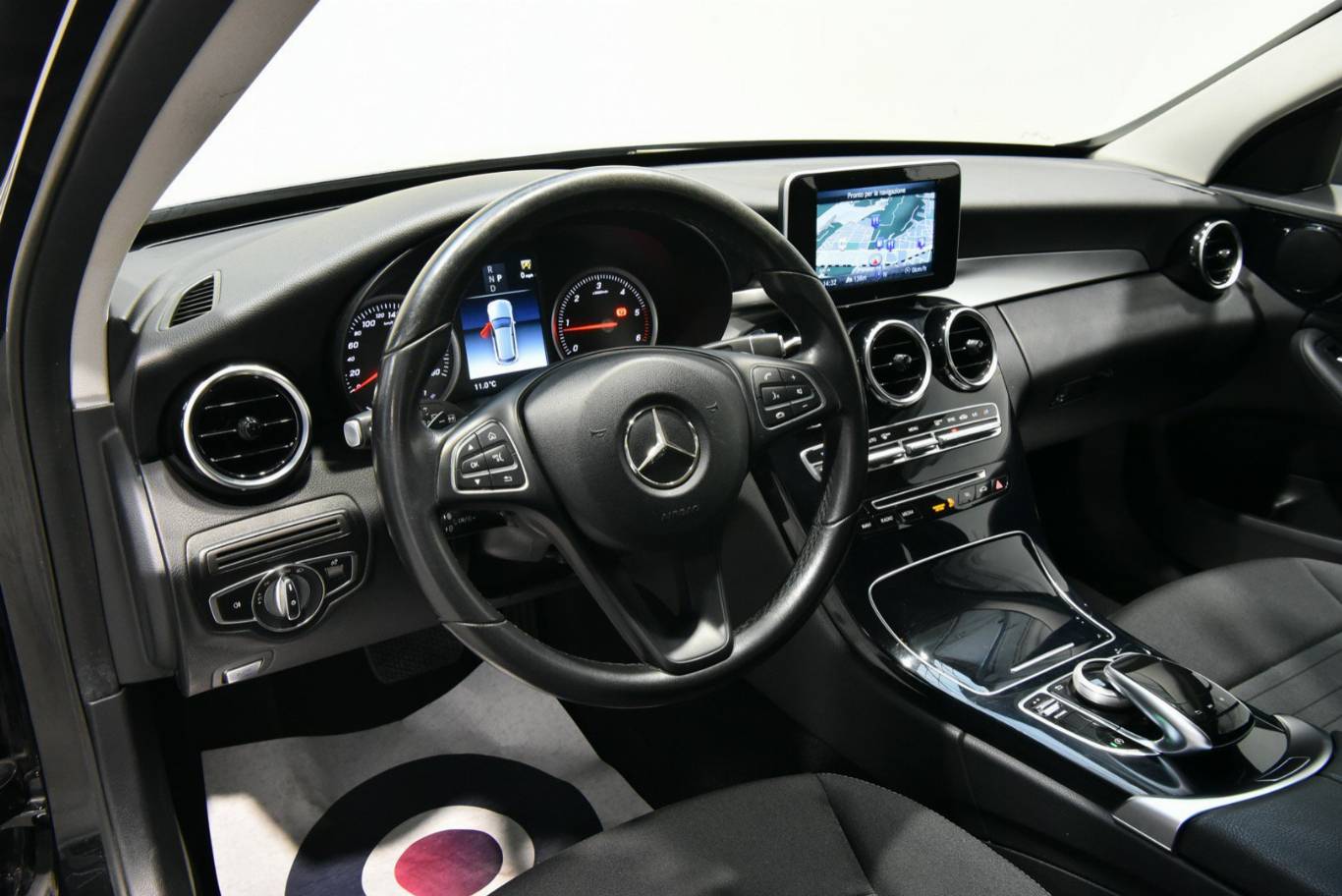 MERCEDES-BENZ C 220 3