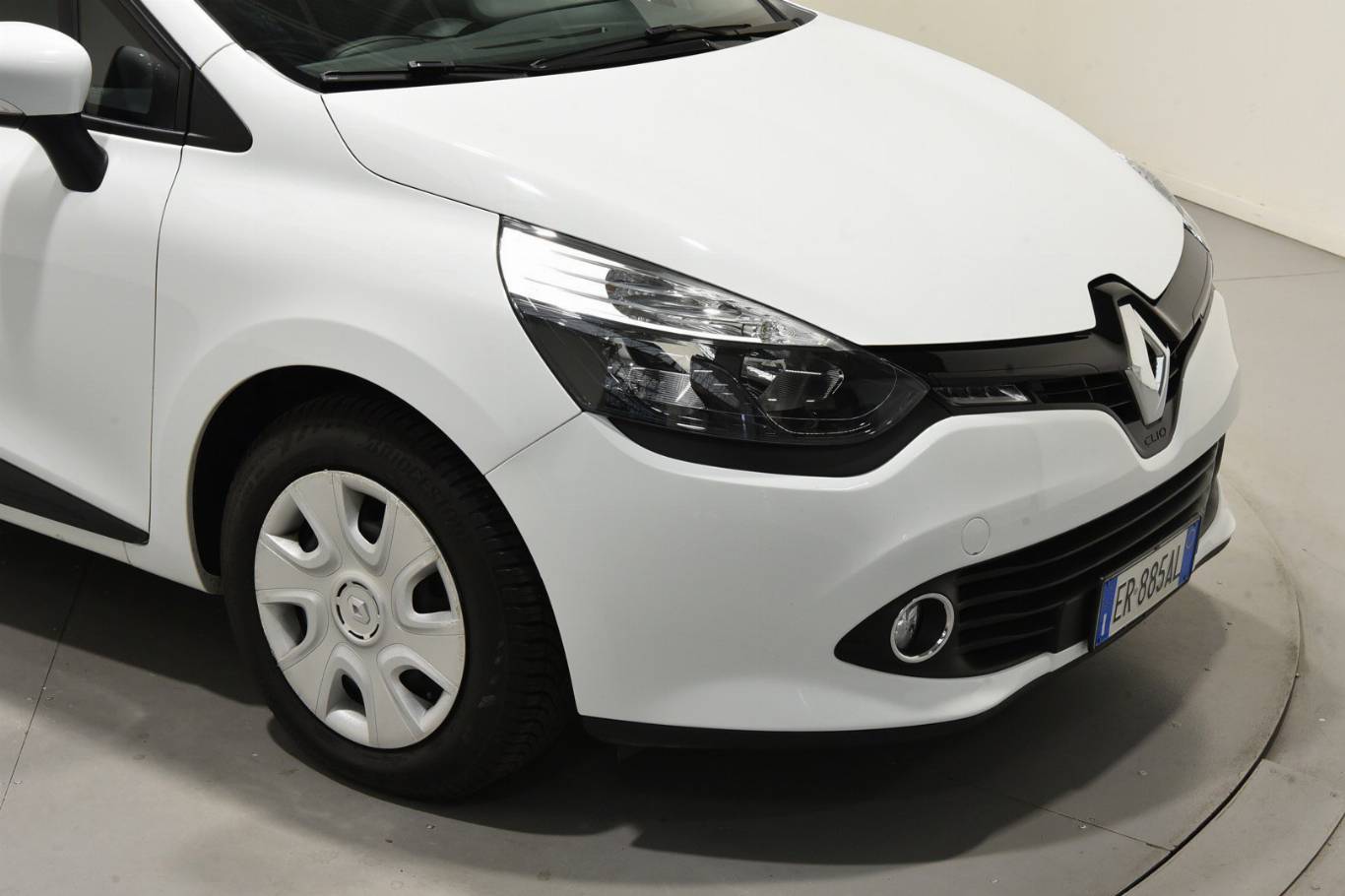 RENAULT Clio 20