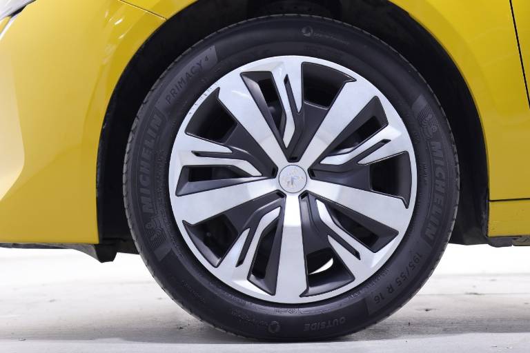 PEUGEOT 208 14