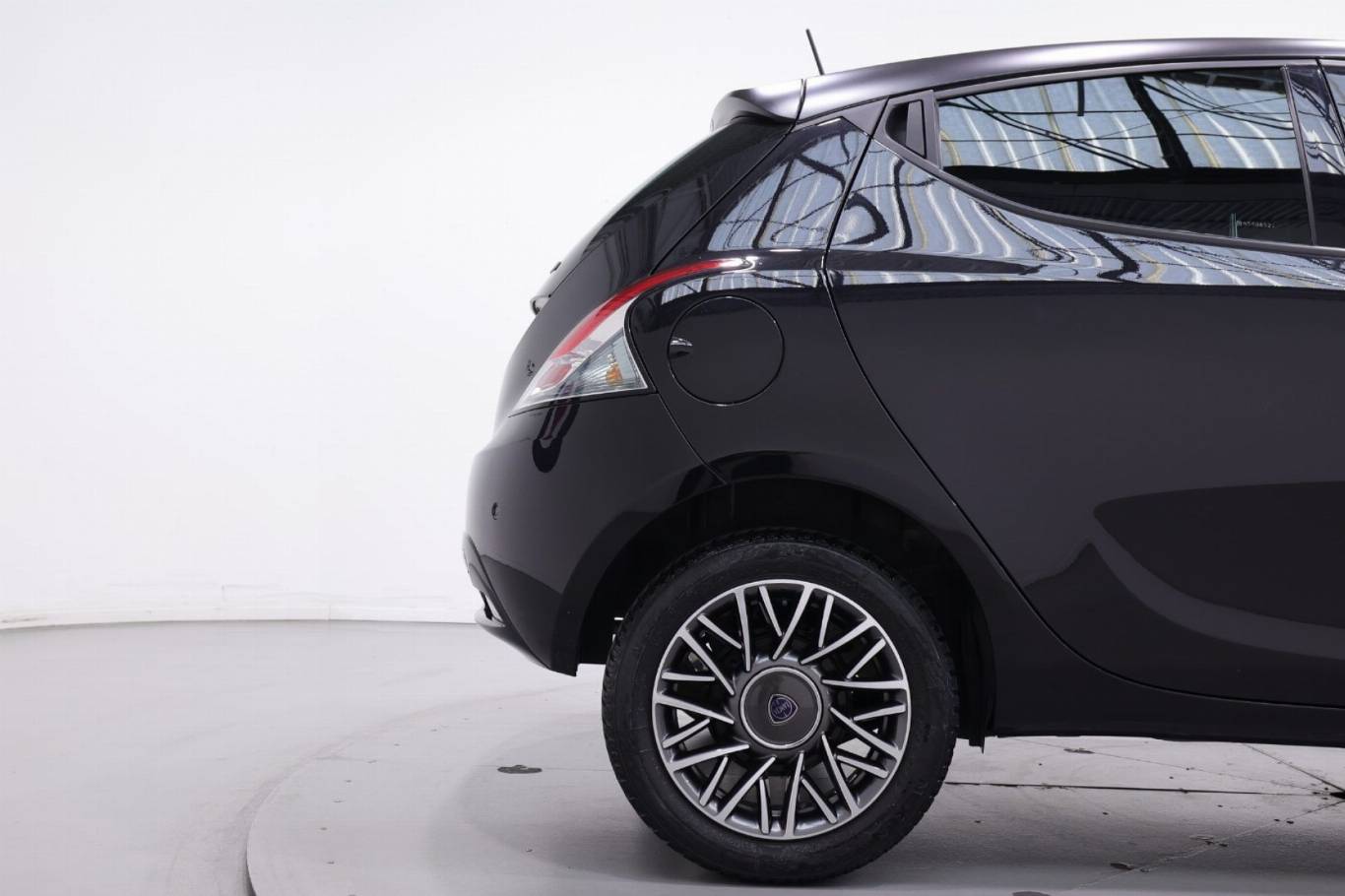 LANCIA Ypsilon 36