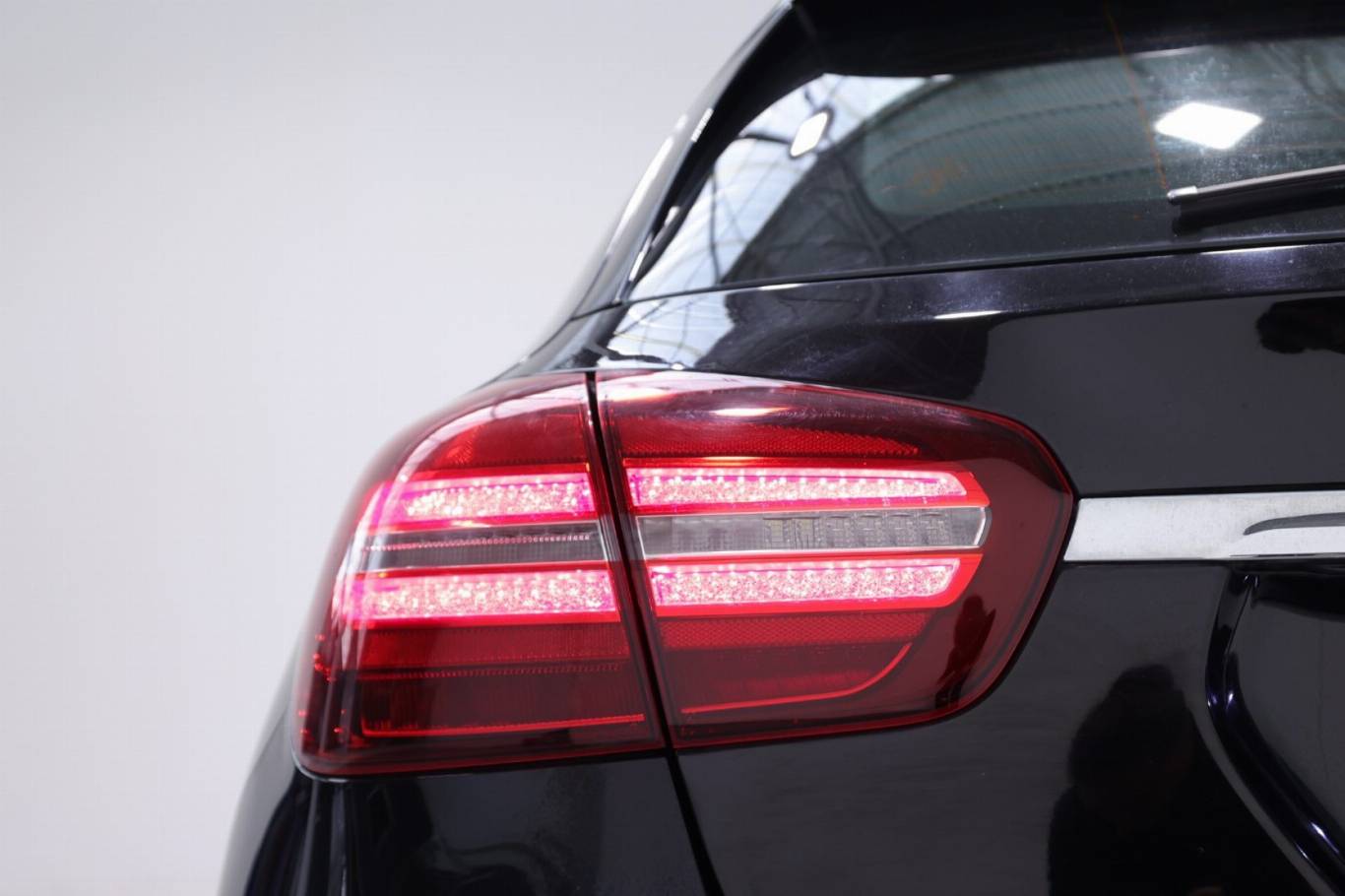 MERCEDES-BENZ GLA 200 37