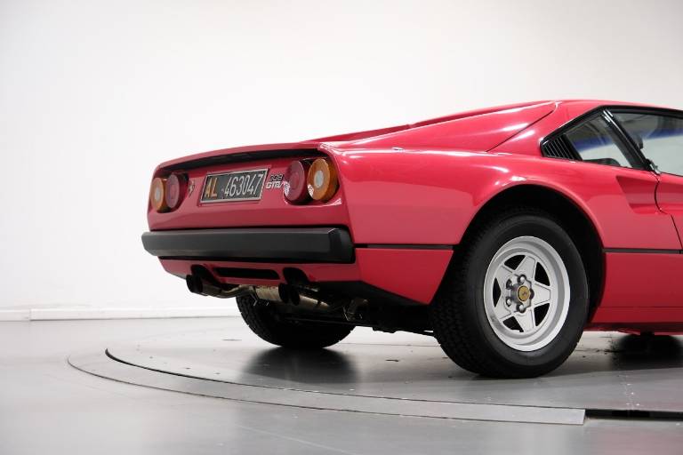 FERRARI 308 14