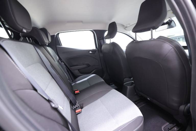RENAULT Clio 44