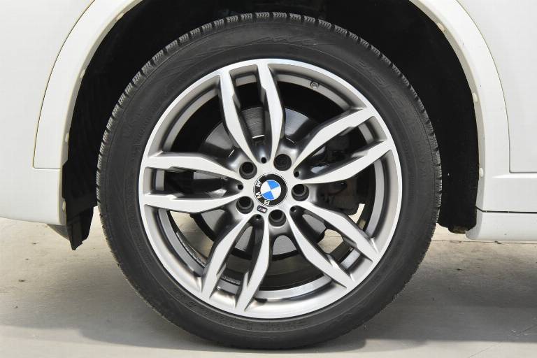 BMW X4 33