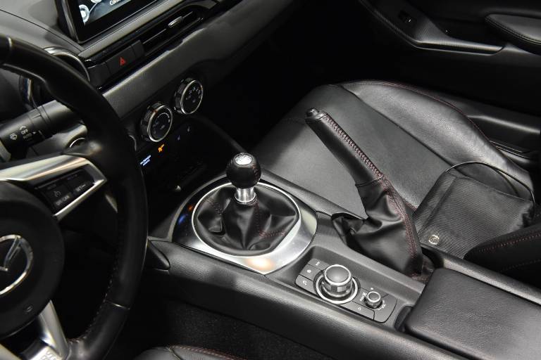 MAZDA MX-5 6