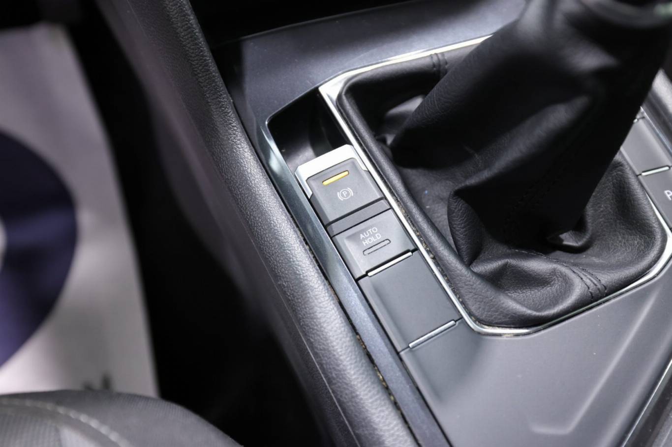 VOLKSWAGEN Tiguan 31