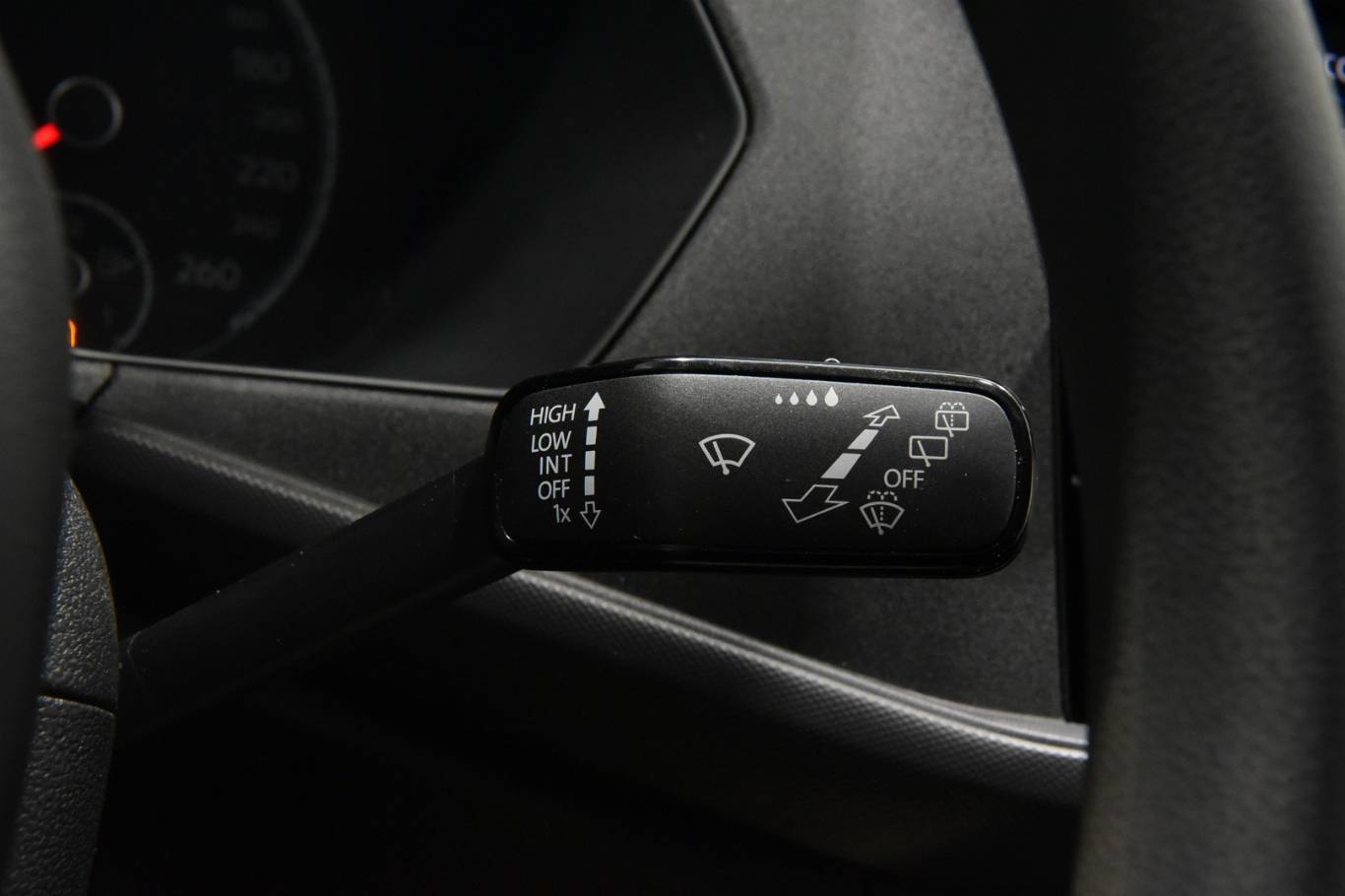 VOLKSWAGEN T-Cross 14