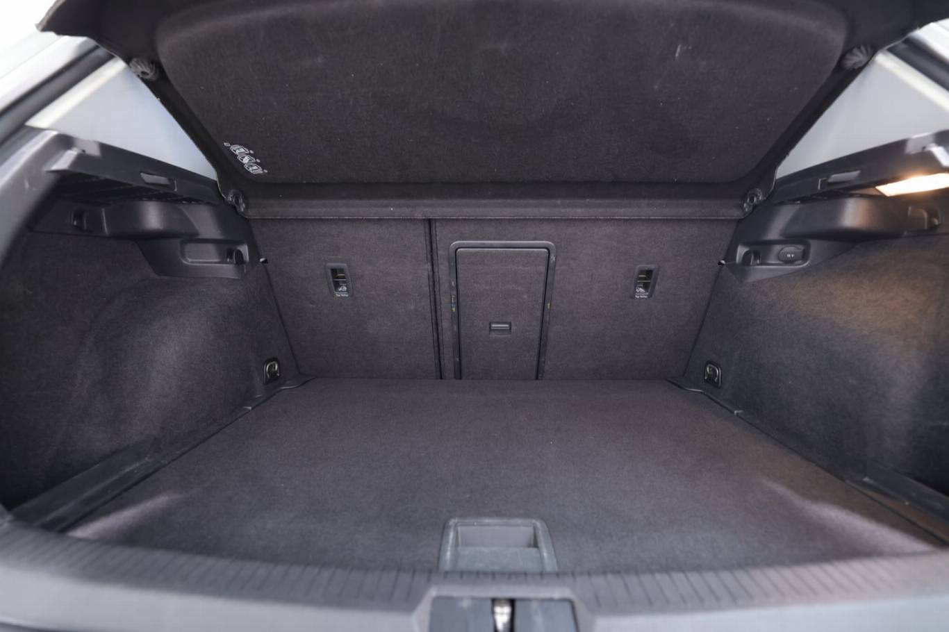 VOLKSWAGEN Golf 50