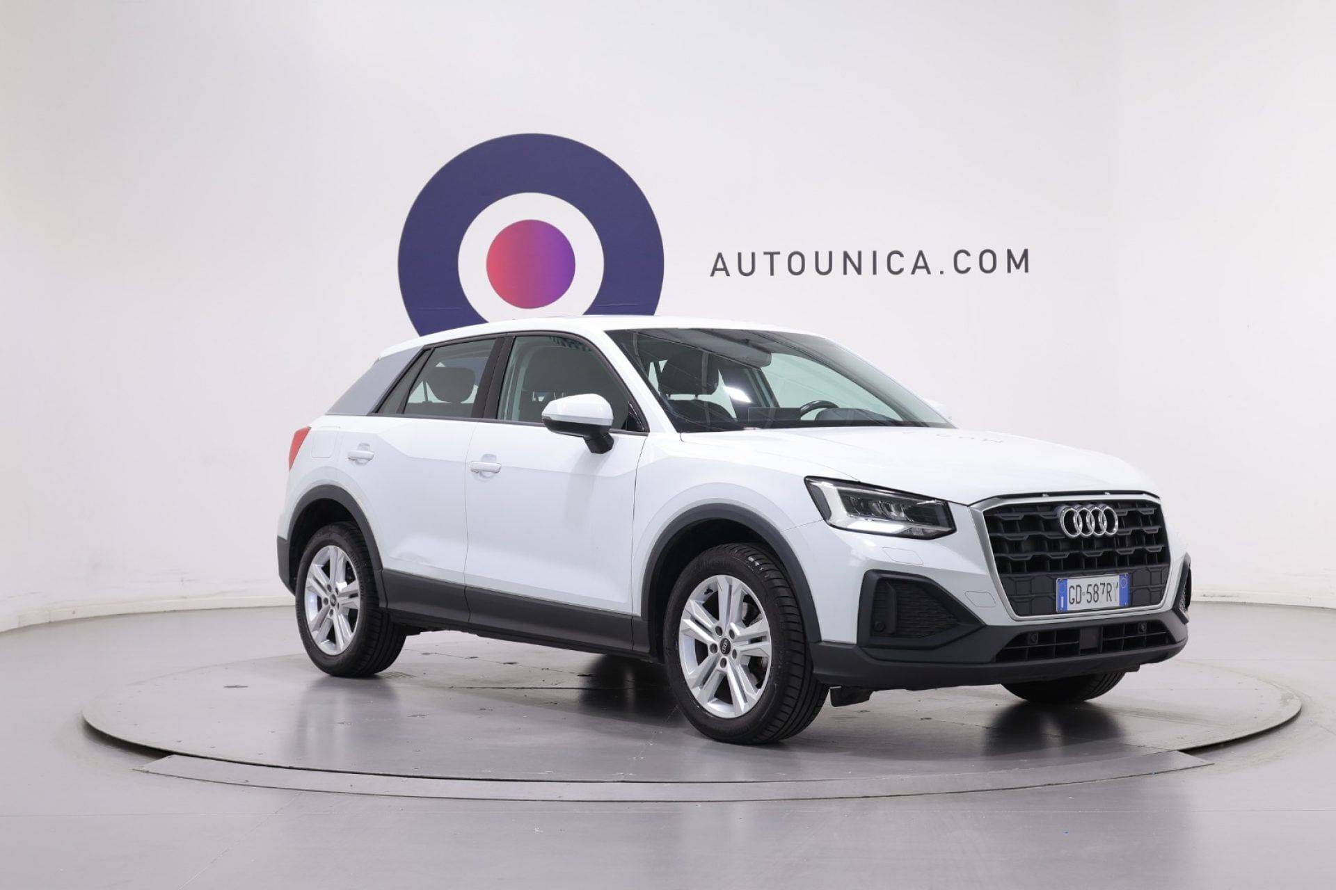 AUDI Q2
