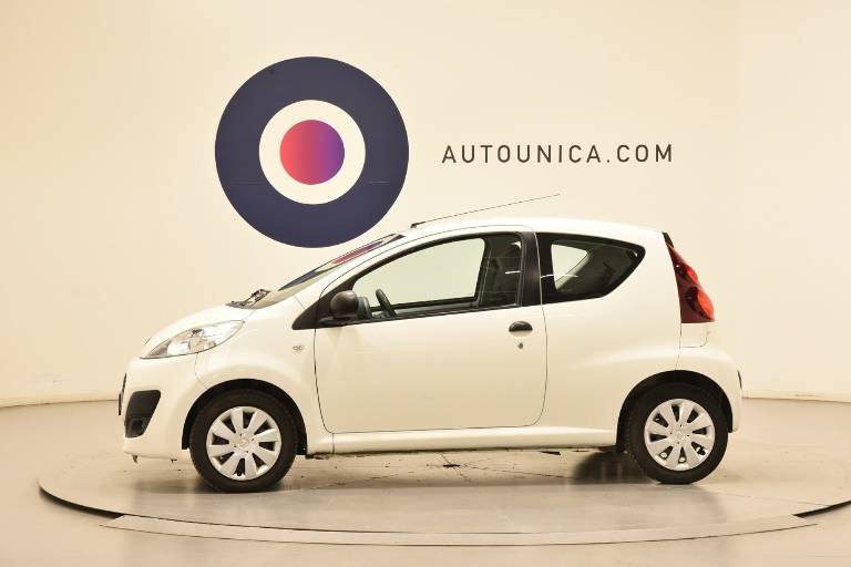 PEUGEOT 107 12