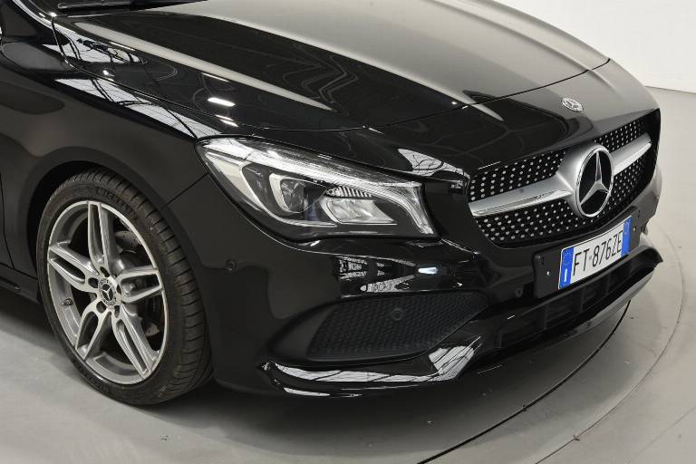 MERCEDES-BENZ CLA 180 42