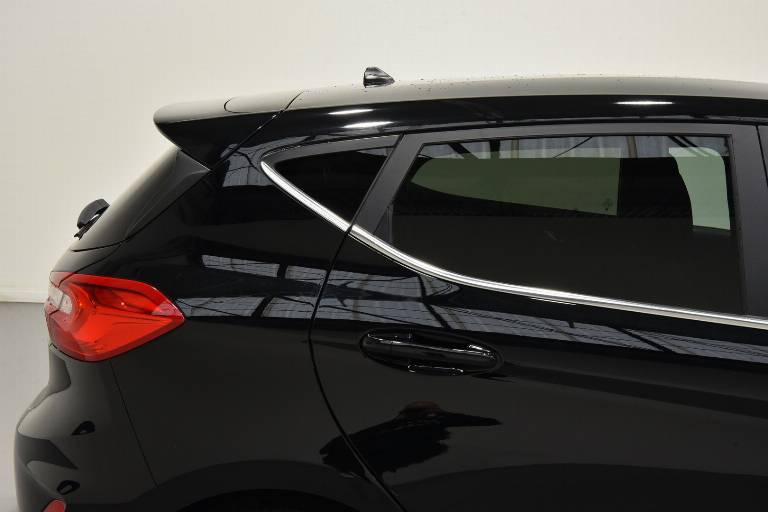 FORD Fiesta 42