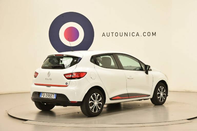 RENAULT Clio 22