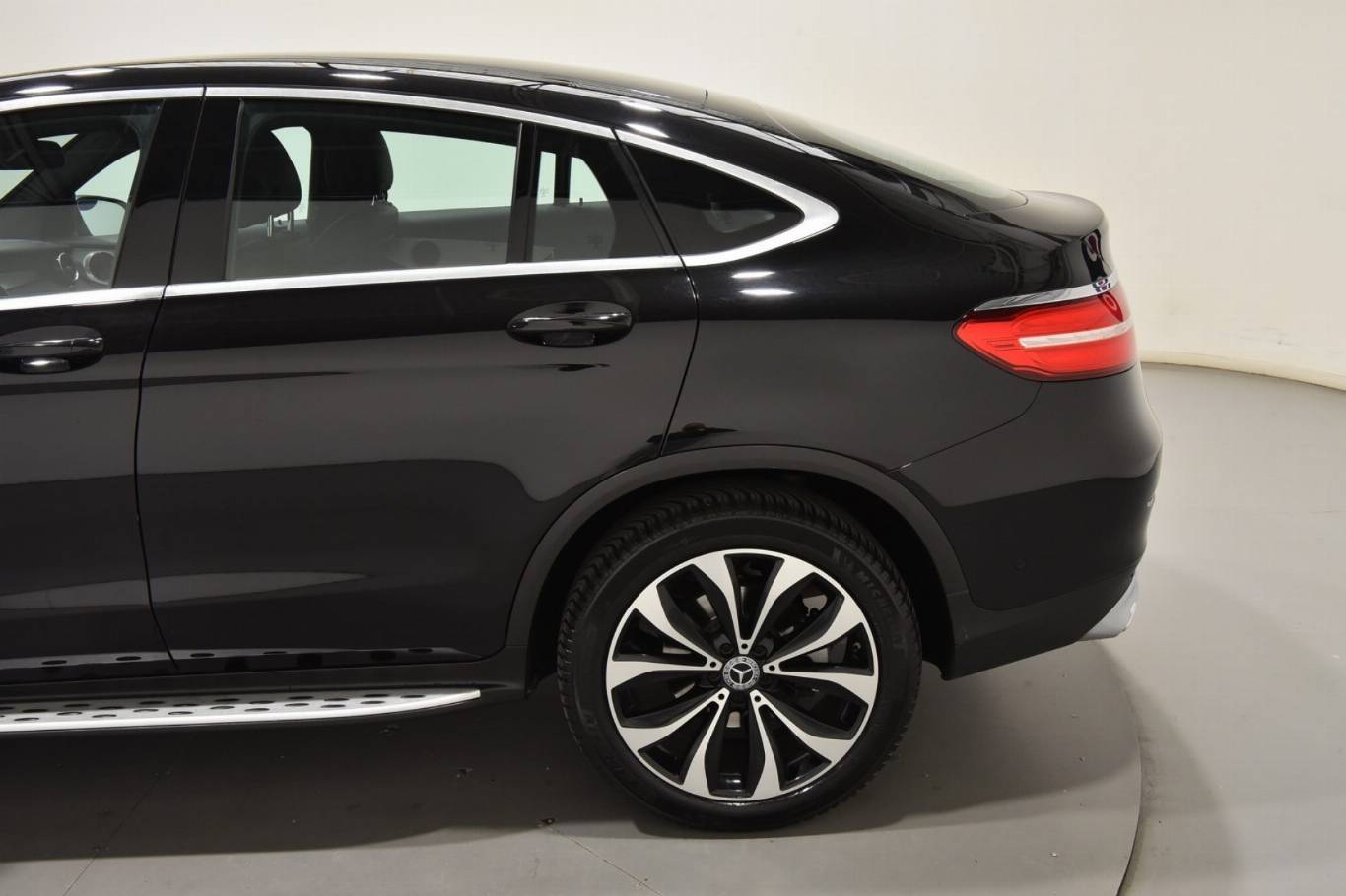 MERCEDES-BENZ GLC 250 40