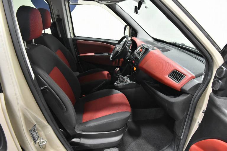 FIAT Doblo 21