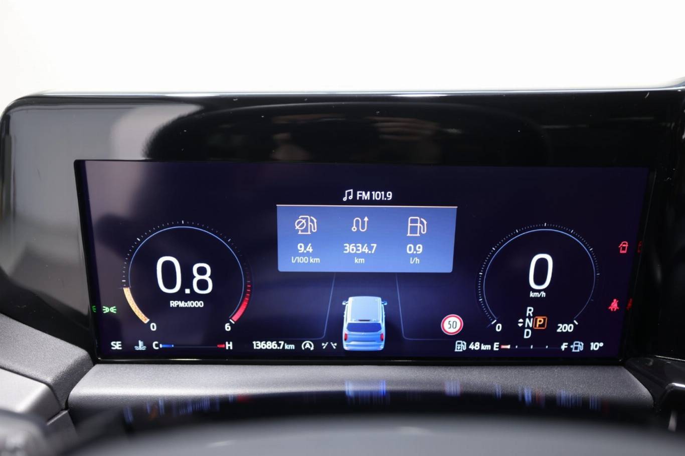 FORD Tourneo Custom 8