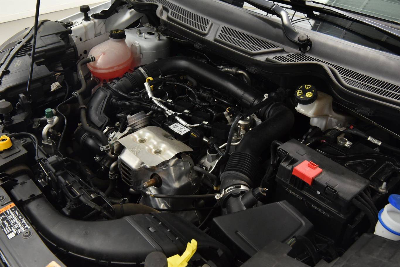 FORD EcoSport 42