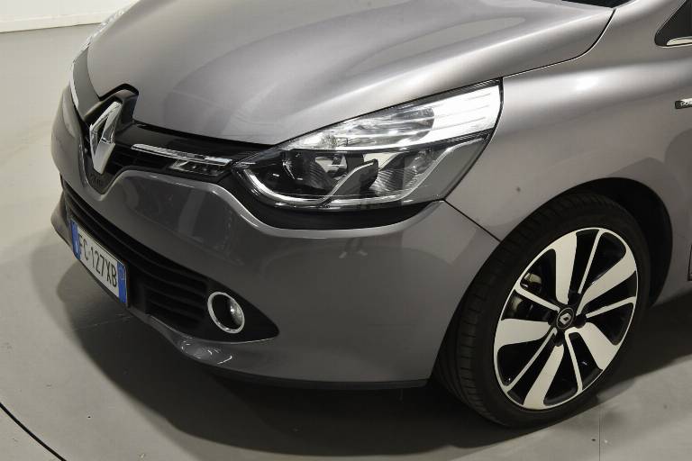 RENAULT Clio 42
