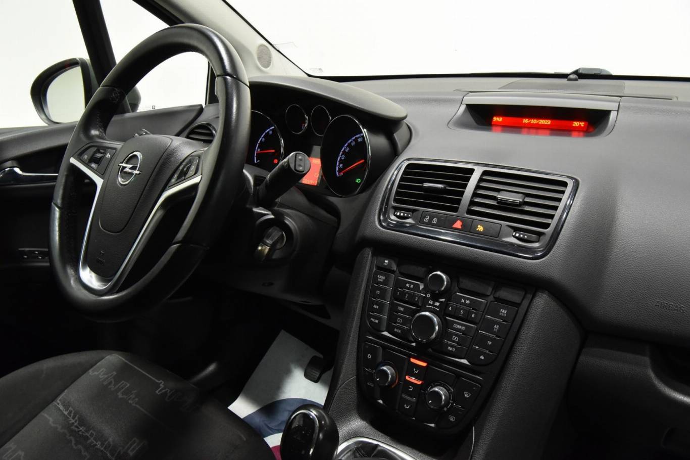 OPEL Meriva 31