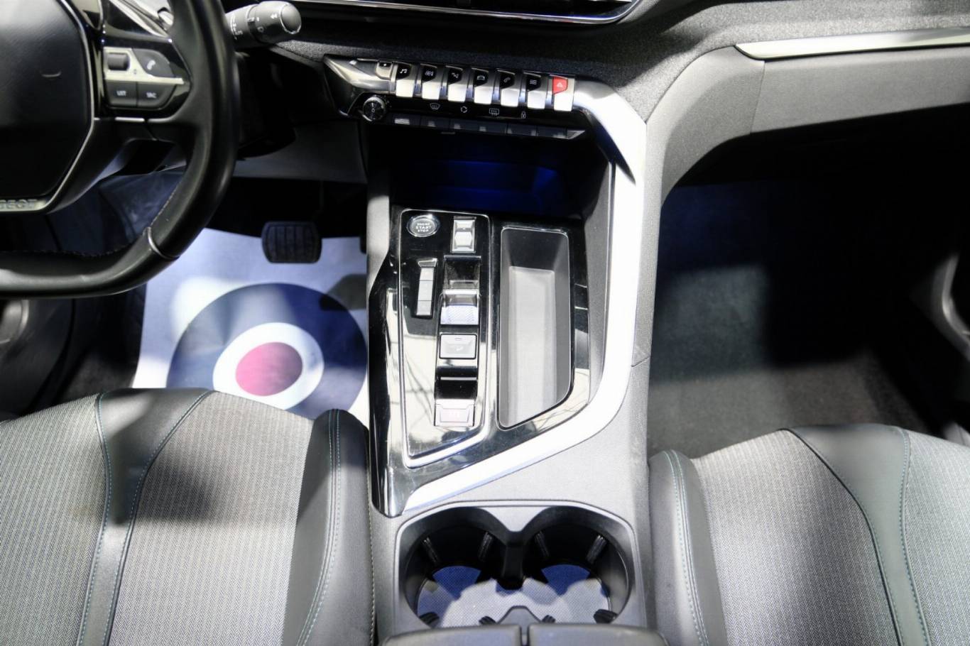 PEUGEOT 3008 42