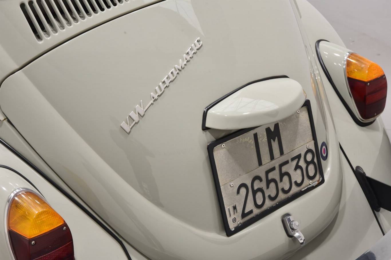 VOLKSWAGEN Maggiolino 42