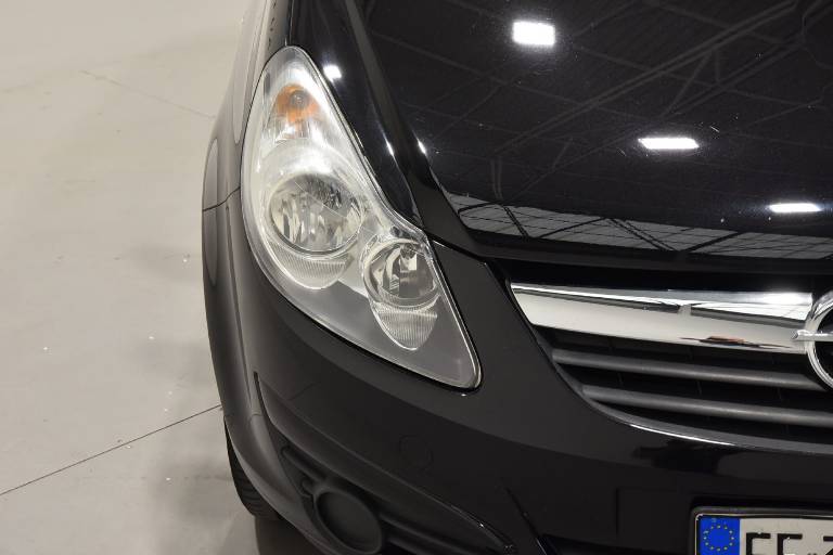 OPEL Corsa 17