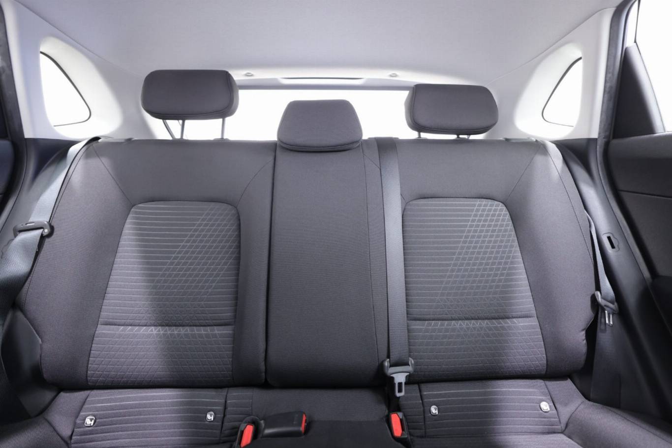 HYUNDAI I20 32