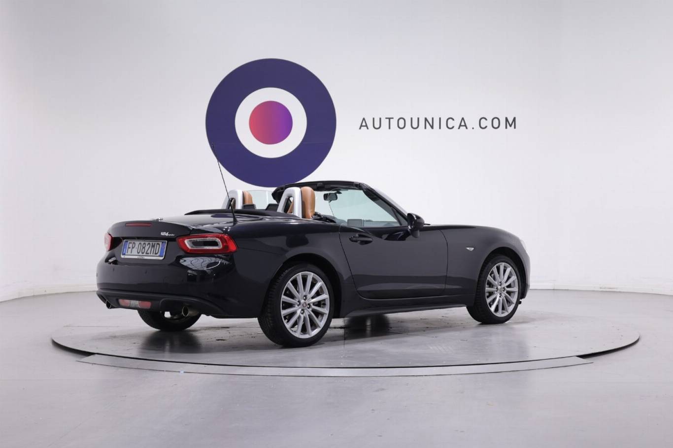 FIAT 124 Spider 14