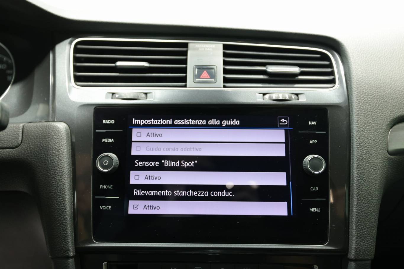 VOLKSWAGEN Golf 30