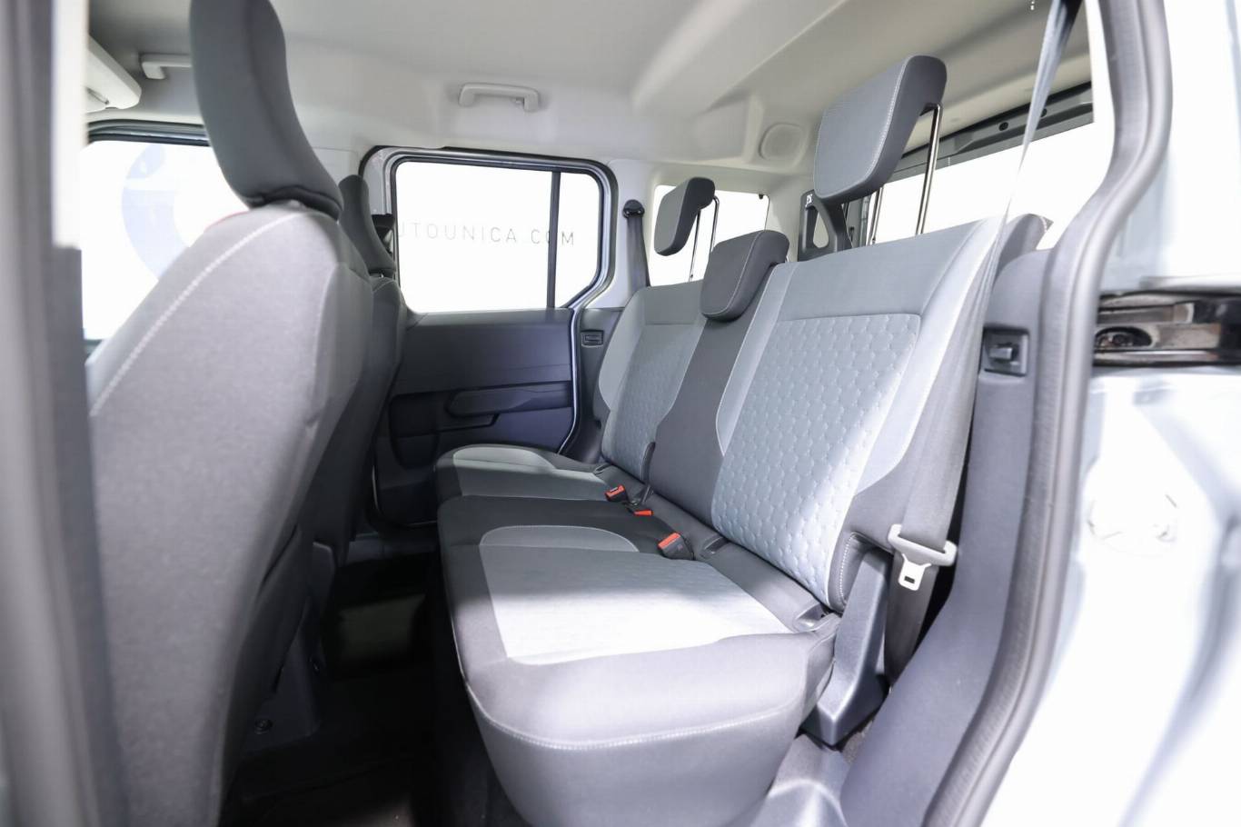 FORD Tourneo Courier 14