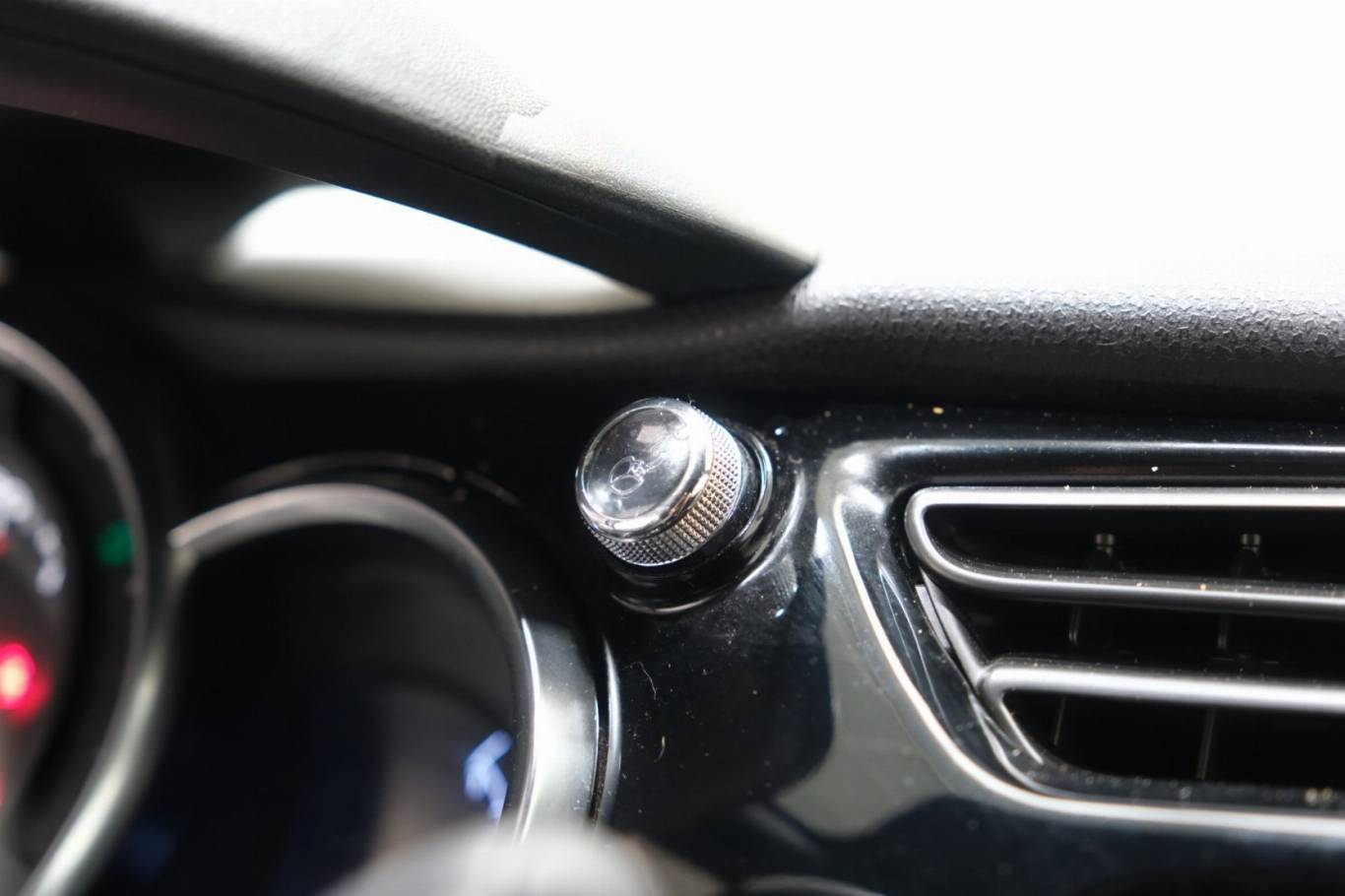 DS AUTOMOBILES DS 3 26